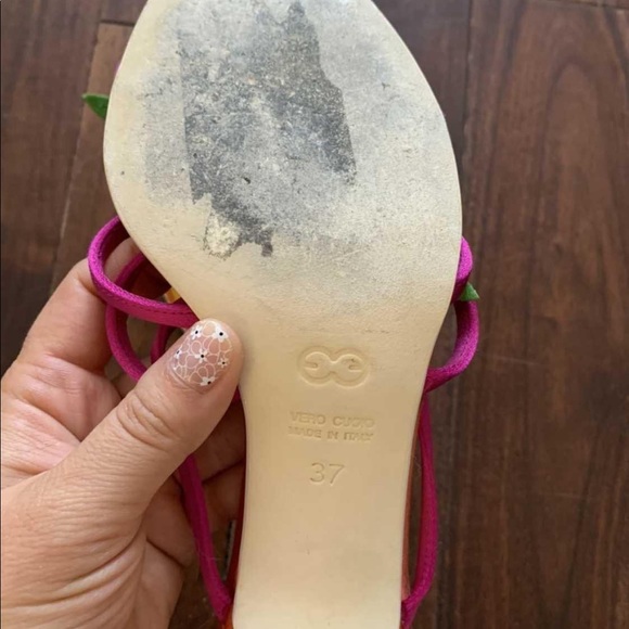 Escada floral heels - Picture 2 of 4